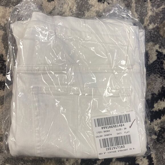 J. Crew 9" vintage slim-straight jean in white wash - Picture 5 of 7